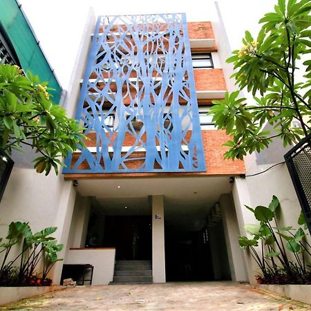 Bale Resident Vandrarhem Jakarta Exteriör bild